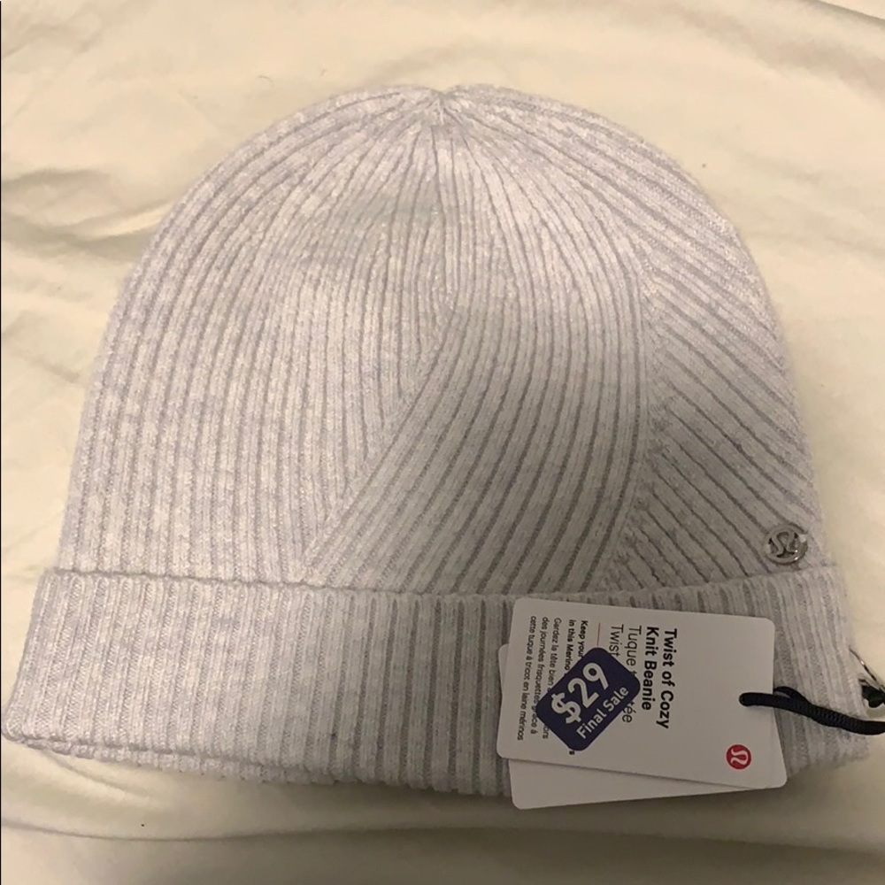 NWT Lululemon Twist of Cozy Knit Beanie